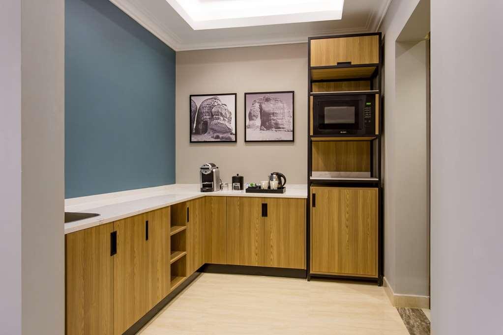 Radisson Airport Hotel