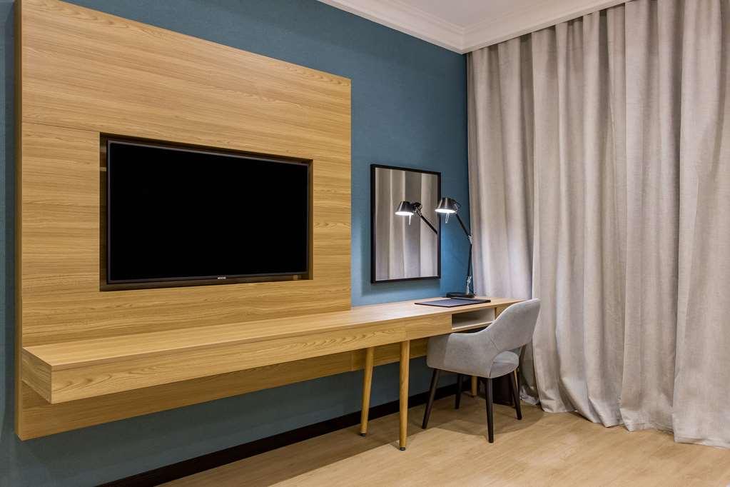 Hotel Radisson Airport *