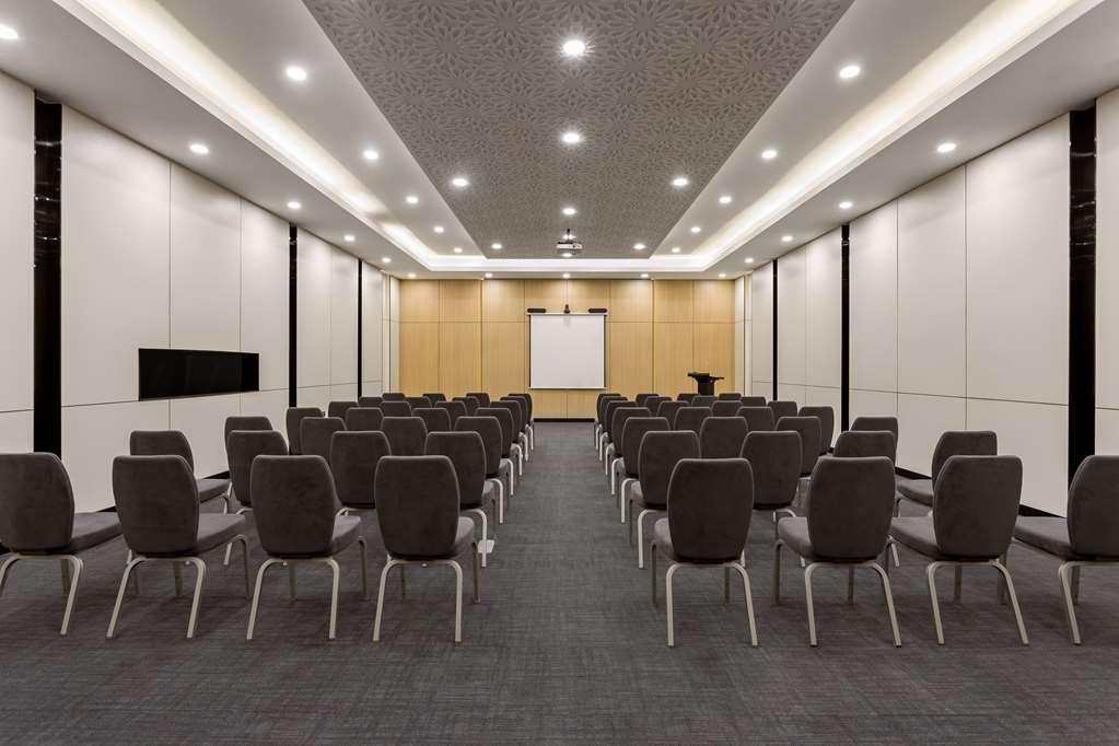 Radisson Airport Hotel Riyadh