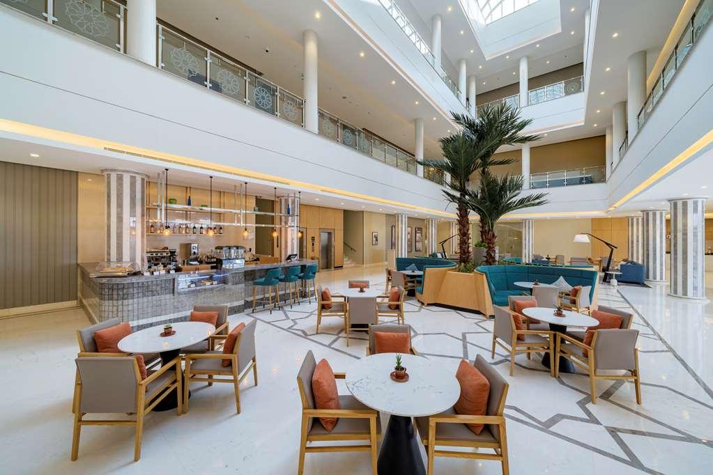 Radisson Airport *